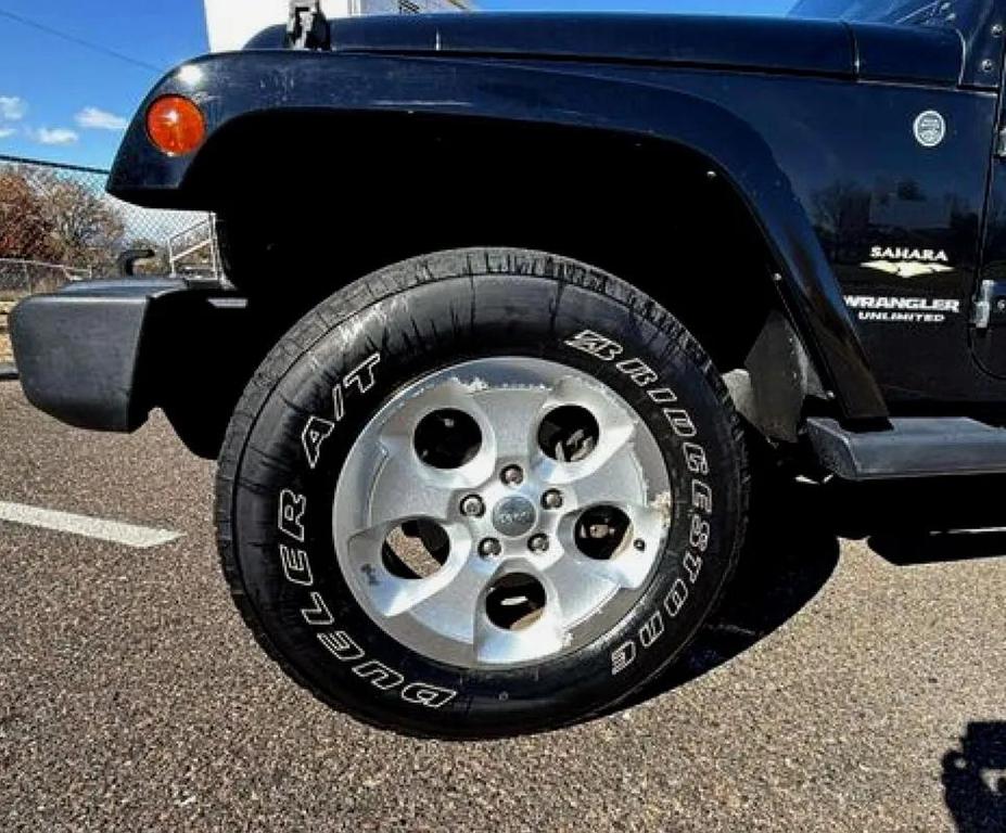 used 2014 Jeep Wrangler Unlimited car, priced at $15,500