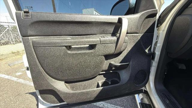 used 2013 GMC Sierra 1500 car, priced at $15,988