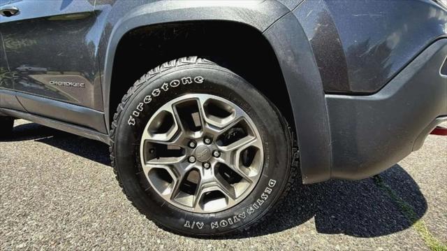 used 2020 Jeep Cherokee car, priced at $18,988