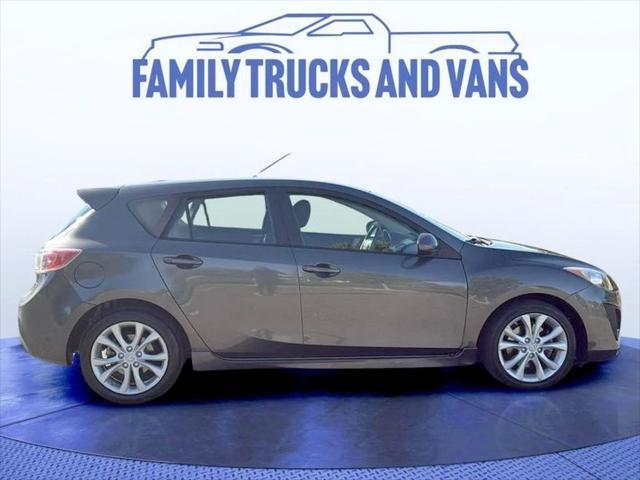 used 2011 Mazda Mazda3 car, priced at $6,487