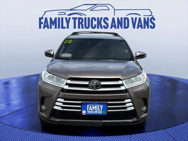used 2019 Toyota Highlander car, priced at $21,988