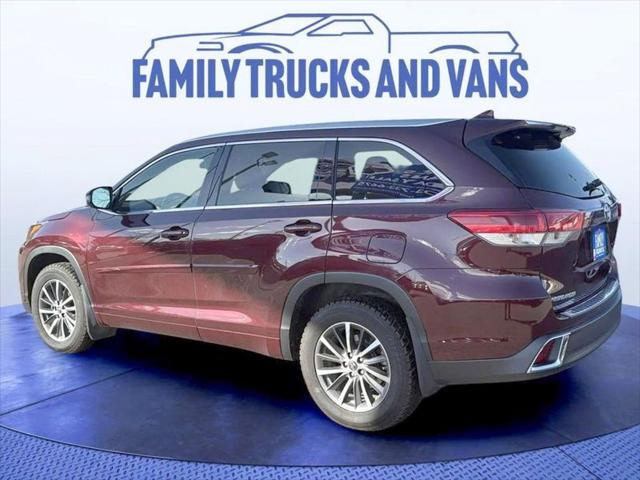 used 2018 Toyota Highlander car, priced at $29,487