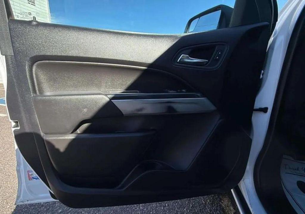 used 2022 Chevrolet Colorado car, priced at $20,988