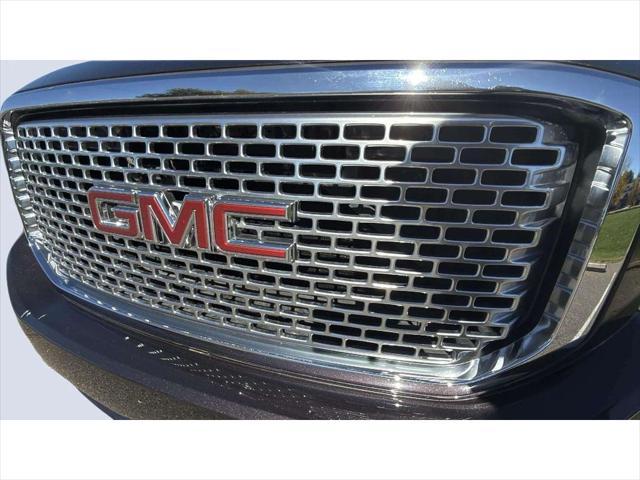 used 2015 GMC Yukon XL car, priced at $27,487