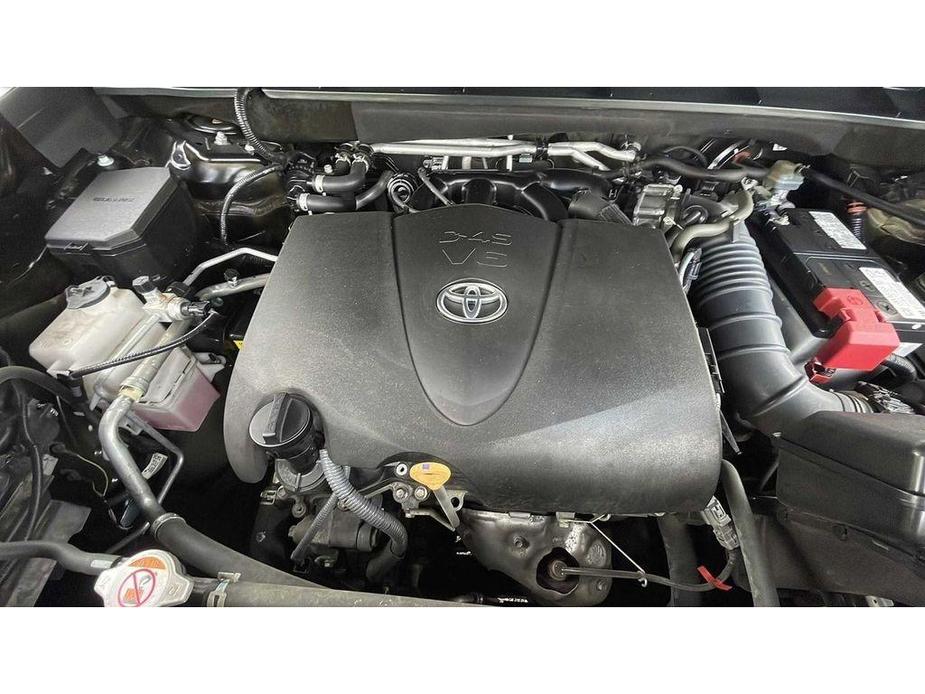 used 2021 Toyota Highlander car, priced at $31,487