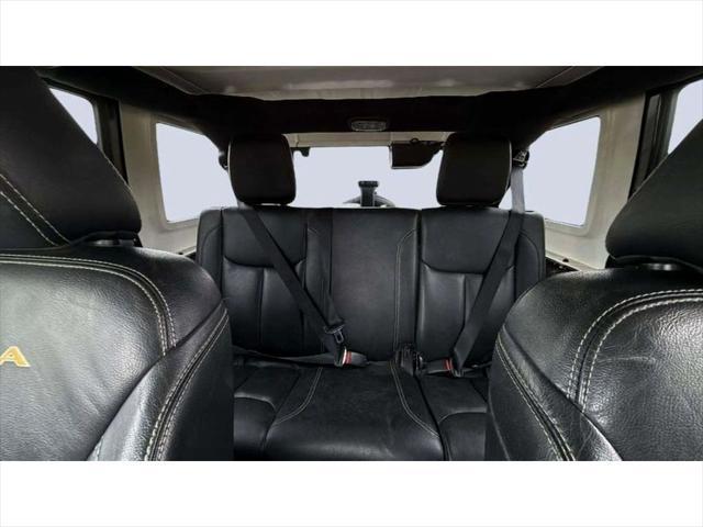 used 2015 Jeep Wrangler Unlimited car, priced at $23,487