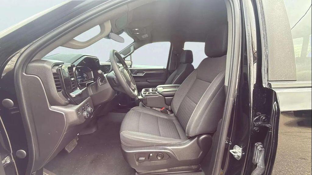 used 2022 Chevrolet Silverado 1500 car, priced at $30,988