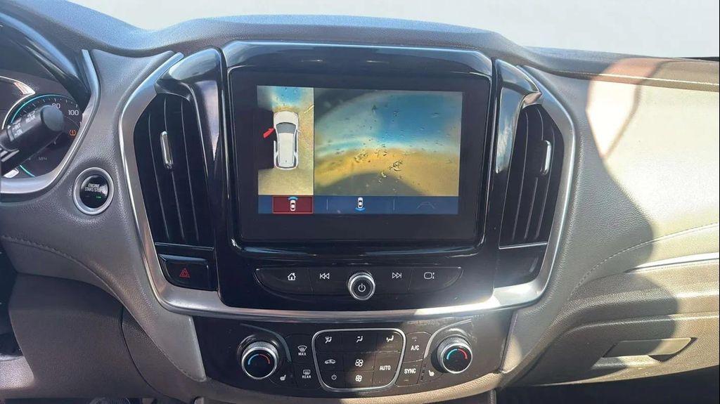 used 2018 Chevrolet Traverse car, priced at $17,988
