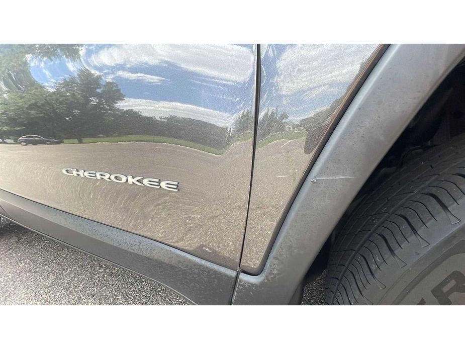 used 2019 Jeep Cherokee car, priced at $18,487