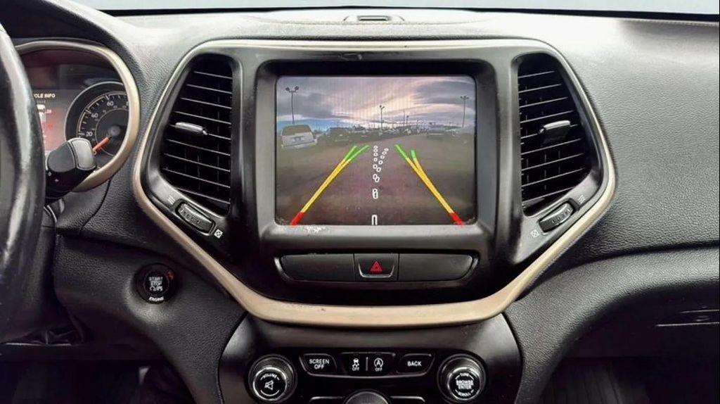 used 2015 Jeep Cherokee car, priced at $8,988