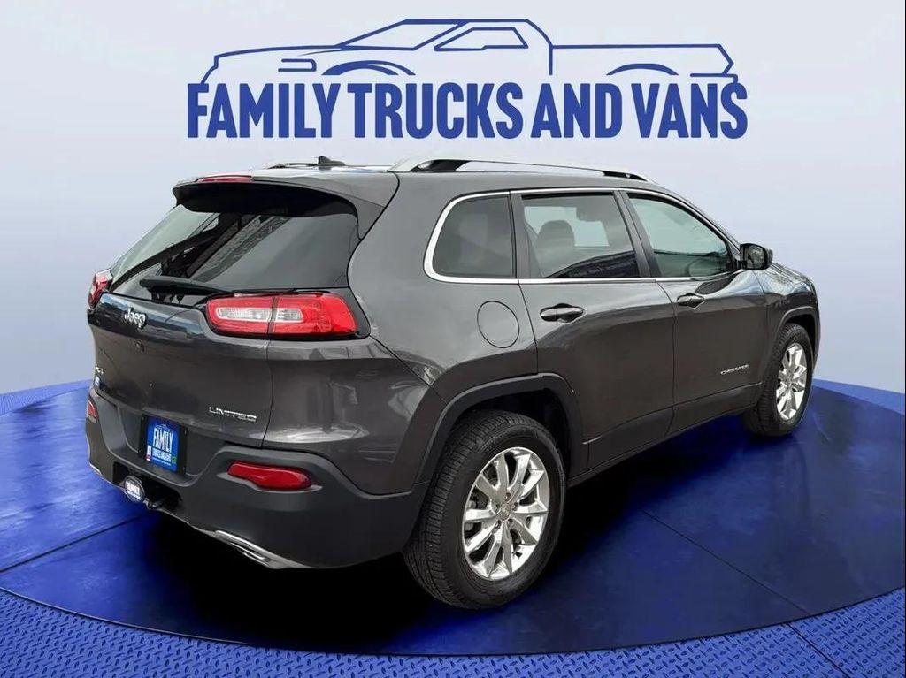 used 2015 Jeep Cherokee car, priced at $8,988