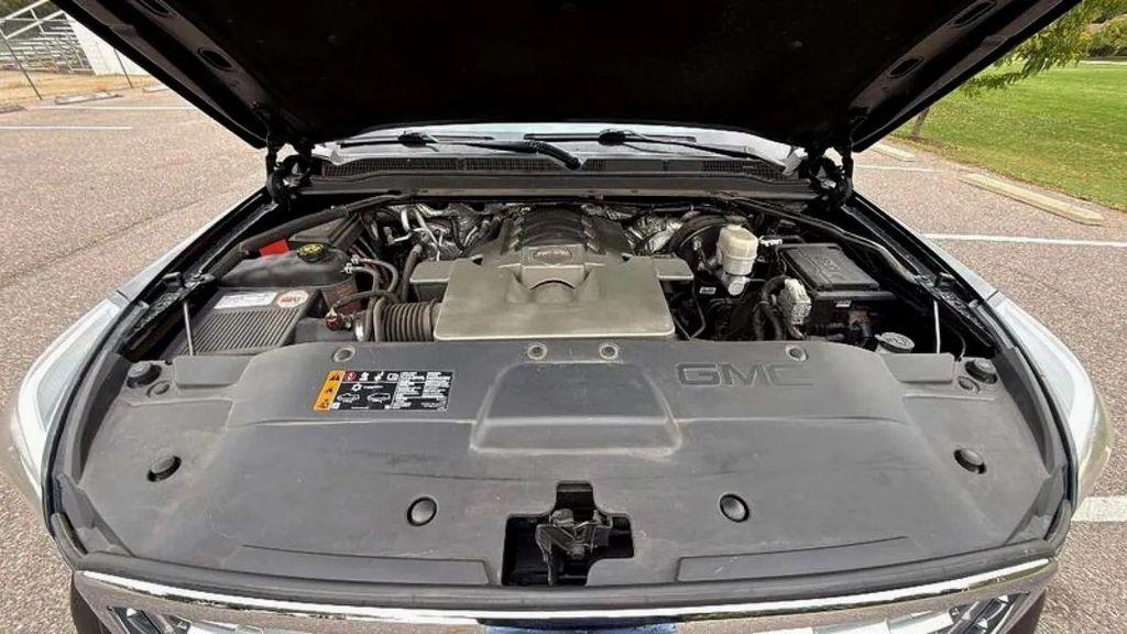 used 2018 GMC Yukon car, priced at $31,988