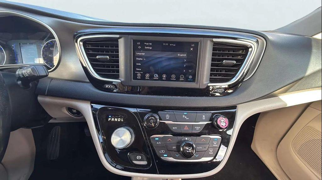 used 2020 Chrysler Pacifica car, priced at $12,988