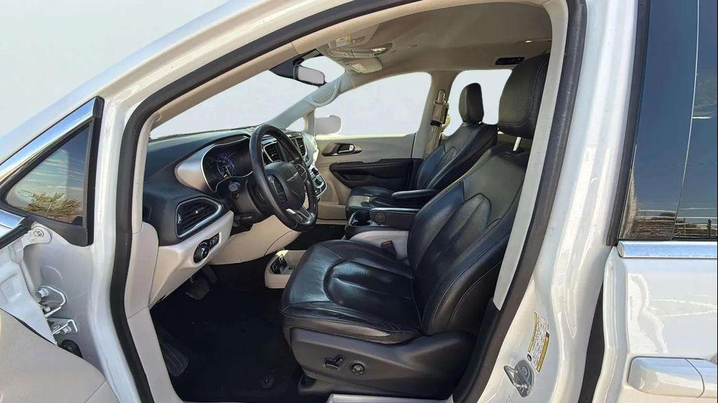 used 2020 Chrysler Pacifica car, priced at $12,988