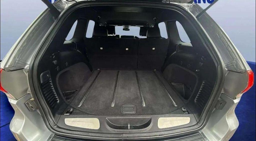 used 2015 Jeep Grand Cherokee car, priced at $11,988