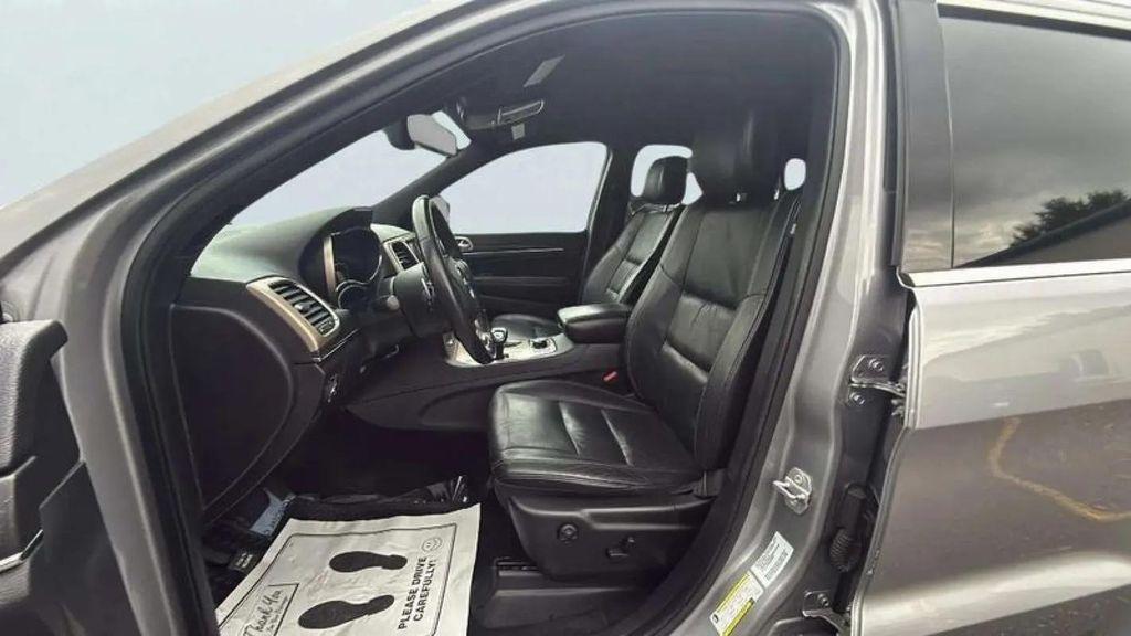 used 2015 Jeep Grand Cherokee car, priced at $11,988