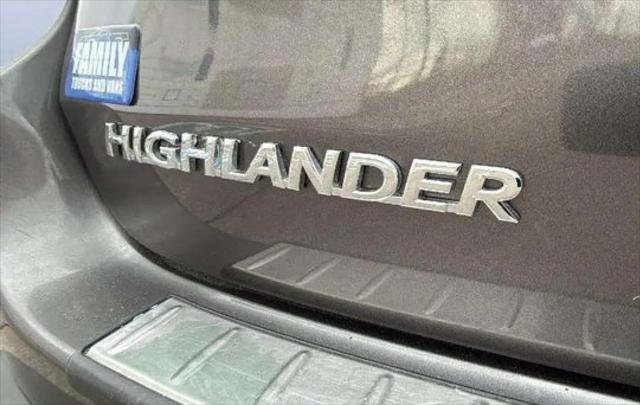 used 2015 Toyota Highlander car, priced at $16,500