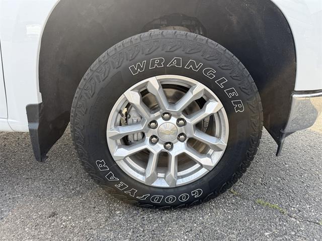 used 2022 Chevrolet Silverado 1500 car, priced at $37,995