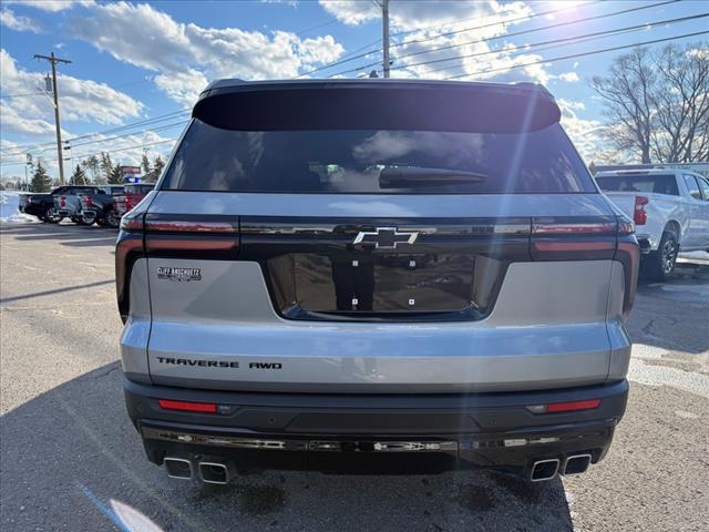 new 2025 Chevrolet Traverse car