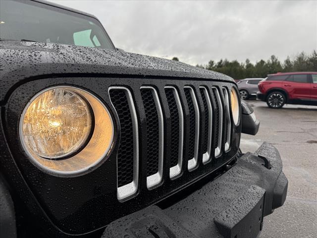 used 2021 Jeep Wrangler Unlimited car, priced at $32,695