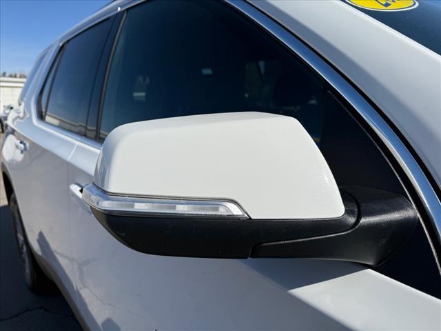 used 2023 Chevrolet Traverse car, priced at $35,895