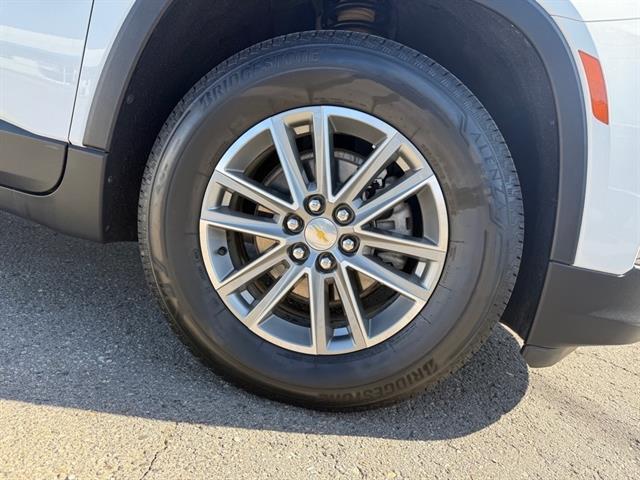 used 2023 Chevrolet Traverse car, priced at $35,895