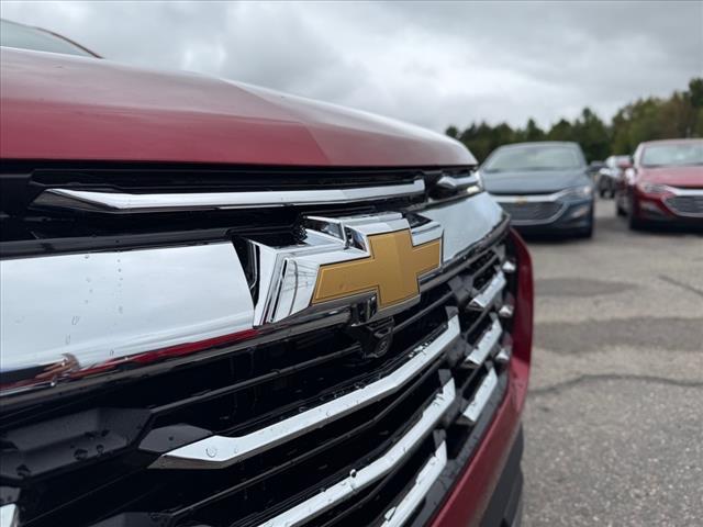 new 2025 Chevrolet Equinox car, priced at $32,325