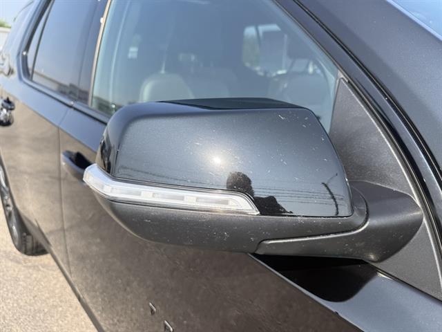 used 2022 Chevrolet Traverse car, priced at $33,995