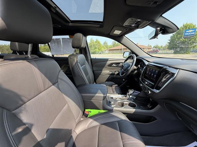 used 2022 Chevrolet Traverse car, priced at $33,995