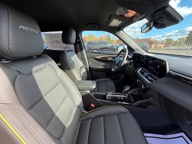new 2025 Chevrolet TrailBlazer car, priced at $31,515