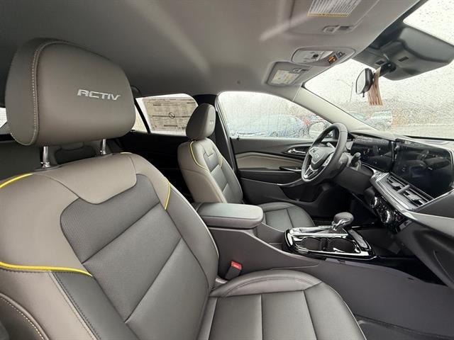 new 2025 Chevrolet Trax car, priced at $25,441