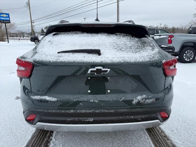 new 2025 Chevrolet Trax car, priced at $25,221