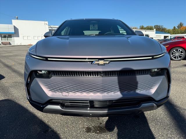 new 2025 Chevrolet Equinox car, priced at $51,195