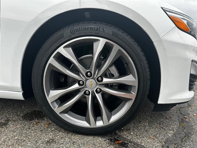 new 2024 Chevrolet Malibu car, priced at $32,256