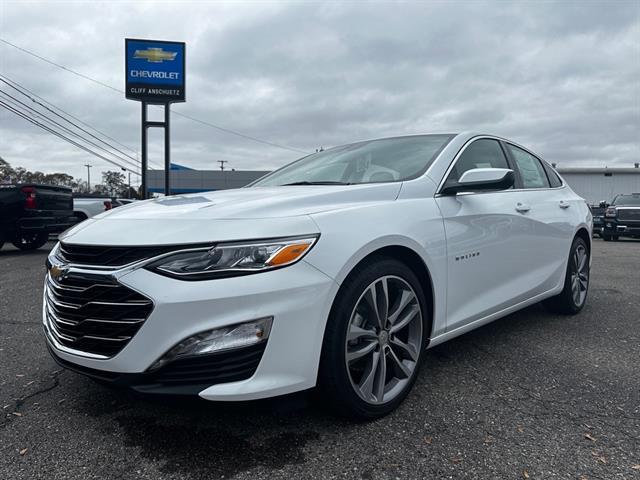 new 2024 Chevrolet Malibu car, priced at $32,256
