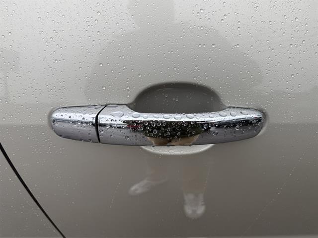 used 2014 Chevrolet Traverse car, priced at $10,995