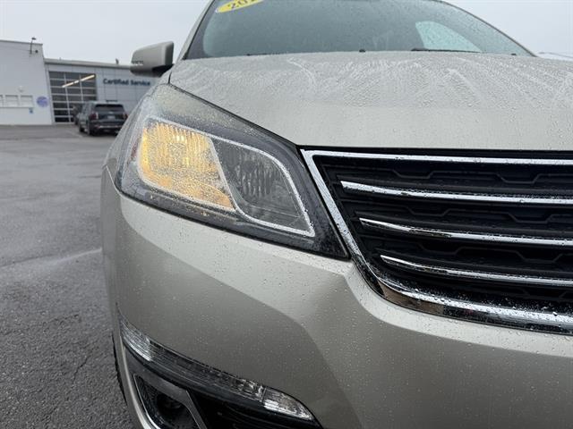 used 2014 Chevrolet Traverse car, priced at $10,995