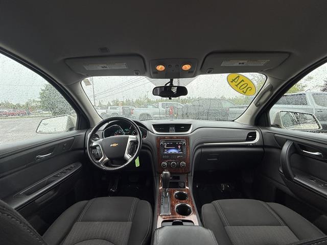 used 2014 Chevrolet Traverse car, priced at $10,995