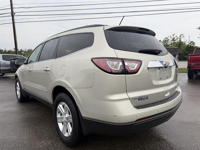 used 2014 Chevrolet Traverse car, priced at $10,995
