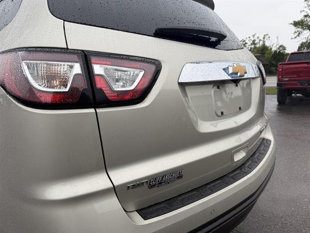 used 2014 Chevrolet Traverse car, priced at $10,995