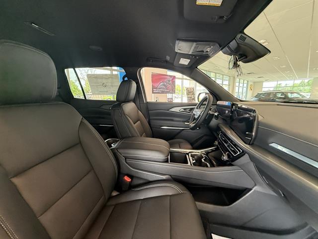 new 2025 Chevrolet Traverse car, priced at $46,310