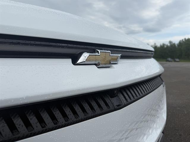 new 2025 Chevrolet Equinox EV car, priced at $47,102