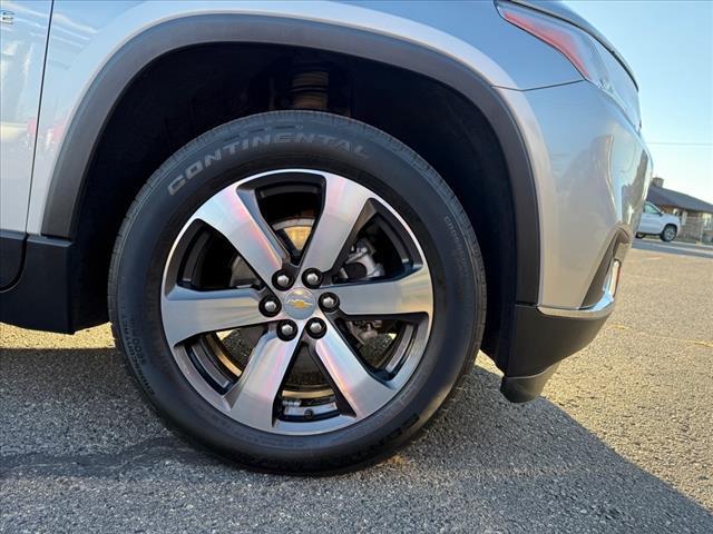 used 2021 Chevrolet Traverse car, priced at $30,395