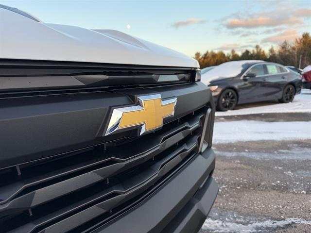 new 2024 Chevrolet Colorado car, priced at $33,796