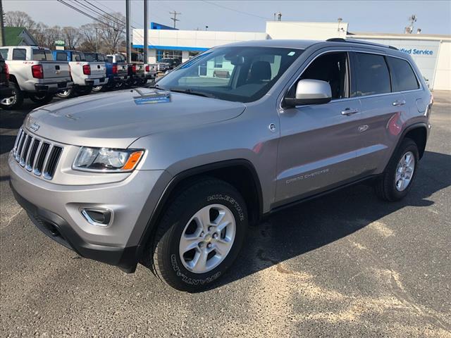 used 2015 Jeep Grand Cherokee car, priced at $13,995