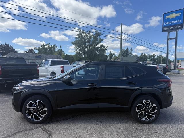 new 2025 Chevrolet Trax car
