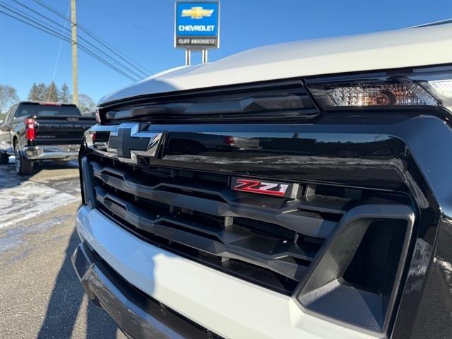 new 2025 Chevrolet Colorado car, priced at $47,820