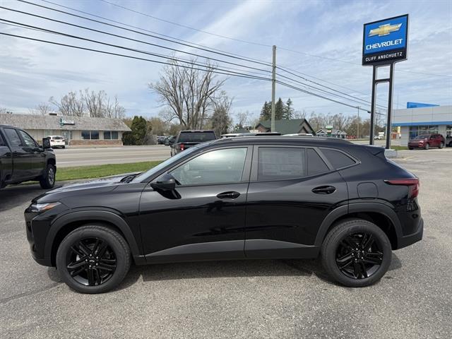 new 2025 Chevrolet Trax car