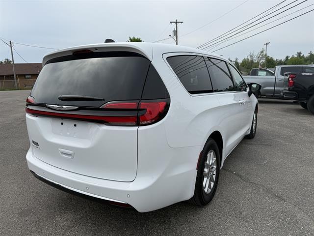 used 2025 Chrysler Pacifica car, priced at $36,995