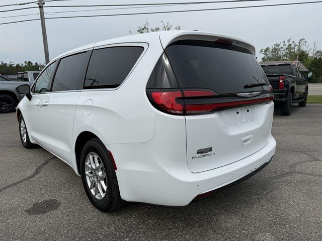 used 2025 Chrysler Pacifica car, priced at $36,995